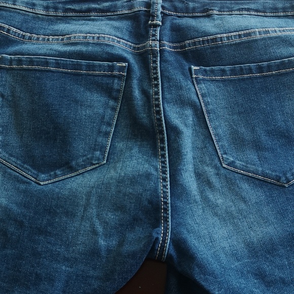 Revolution denim shorts cutoffs with crochet insets - Picture 5 of 5